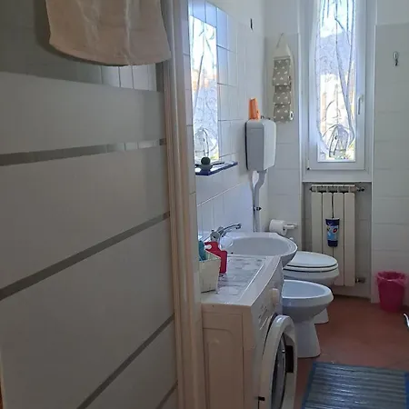 La Porta Blu Apartment *