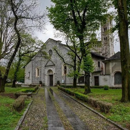 Daire La Porta Blu Verbania